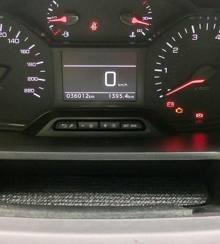 Сірий Пежо Rifter, об'ємом двигуна 1.5 л та пробігом 36 тис. км за 20000 $, фото 1 на Automoto.ua