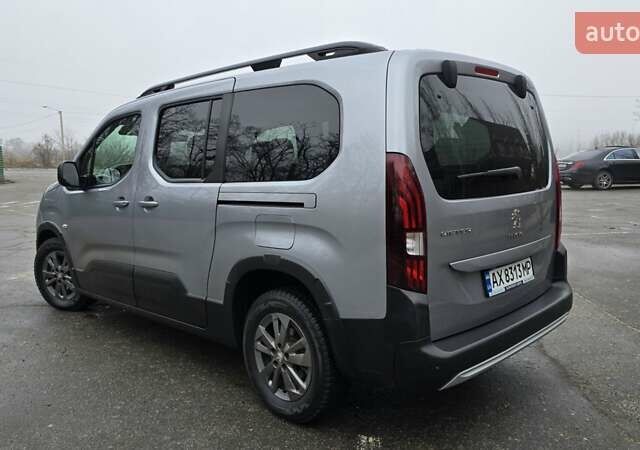 Сірий Пежо Rifter, об'ємом двигуна 1.5 л та пробігом 50 тис. км за 23000 $, фото 3 на Automoto.ua