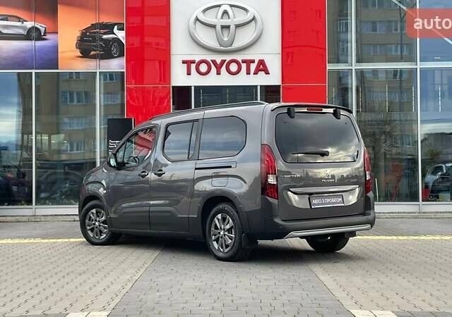 Серый Пежо Rifter, объемом двигателя 0 л и пробегом 47 тыс. км за 24640 $, фото 8 на Automoto.ua