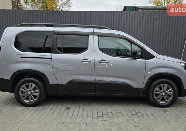 Серый Пежо Rifter, объемом двигателя 1.5 л и пробегом 49 тыс. км за 24400 $, фото 5 на Automoto.ua