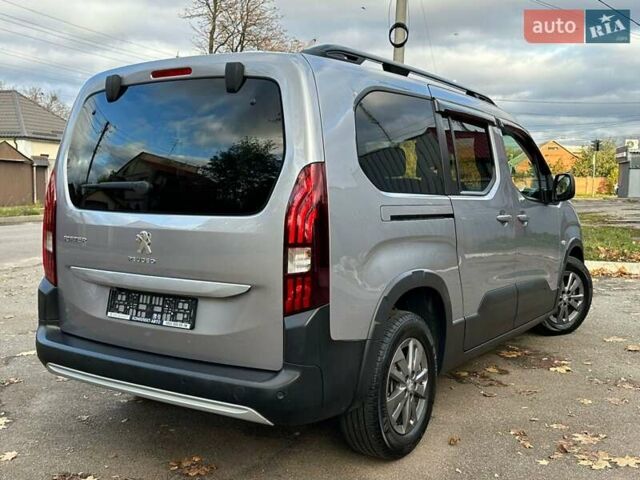 Серый Пежо Rifter, объемом двигателя 1.5 л и пробегом 49 тыс. км за 24400 $, фото 3 на Automoto.ua