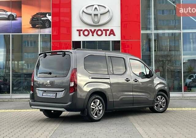 Серый Пежо Rifter, объемом двигателя 0 л и пробегом 47 тыс. км за 24640 $, фото 7 на Automoto.ua