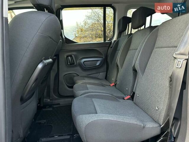 Серый Пежо Rifter, объемом двигателя 1.5 л и пробегом 49 тыс. км за 24400 $, фото 11 на Automoto.ua