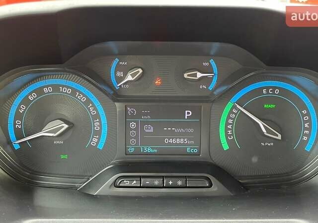 Серый Пежо Rifter, объемом двигателя 0 л и пробегом 47 тыс. км за 24640 $, фото 18 на Automoto.ua