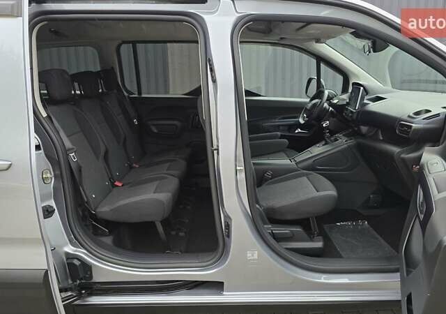 Серый Пежо Rifter, объемом двигателя 1.5 л и пробегом 49 тыс. км за 24400 $, фото 30 на Automoto.ua