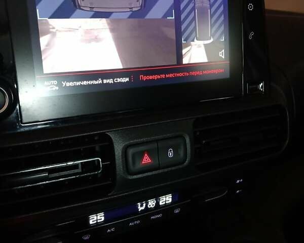 Сірий Пежо Rifter, об'ємом двигуна 1.5 л та пробігом 50 тис. км за 23800 $, фото 21 на Automoto.ua