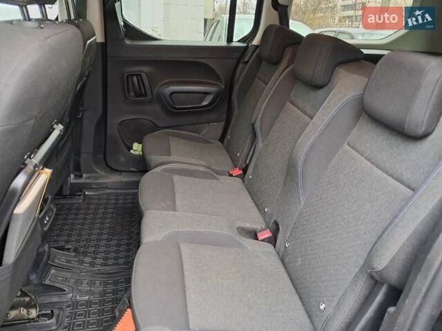 Сірий Пежо Rifter, об'ємом двигуна 1.5 л та пробігом 31 тис. км за 23949 $, фото 1 на Automoto.ua