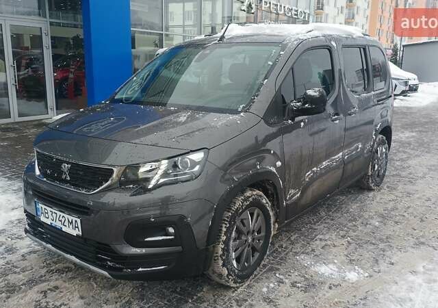 Сірий Пежо Rifter, об'ємом двигуна 1.5 л та пробігом 13 тис. км за 23999 $, фото 2 на Automoto.ua