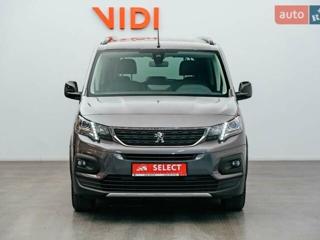 Серый Пежо Rifter, объемом двигателя 1.5 л и пробегом 31 тыс. км за 23092 $, фото 2 на Automoto.ua