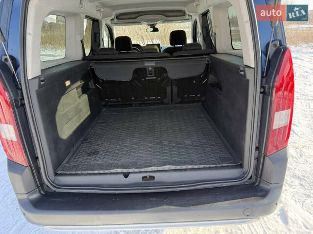 Синій Пежо Rifter, об'ємом двигуна 1.5 л та пробігом 92 тис. км за 21400 $, фото 37 на Automoto.ua