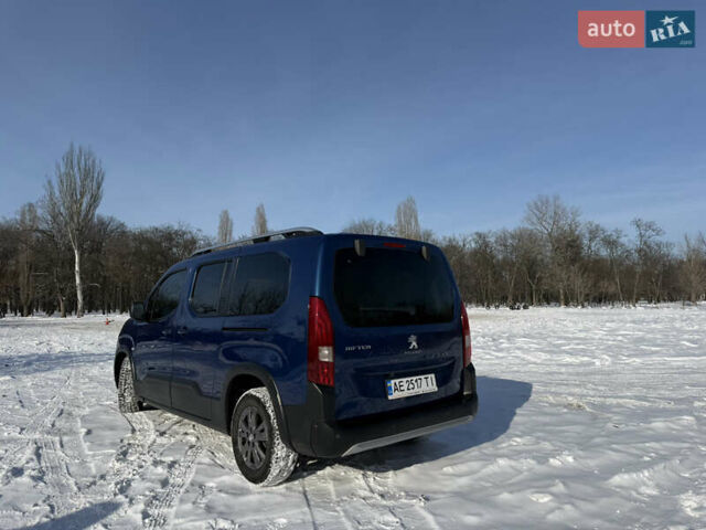 Синій Пежо Rifter, об'ємом двигуна 1.5 л та пробігом 92 тис. км за 21400 $, фото 44 на Automoto.ua