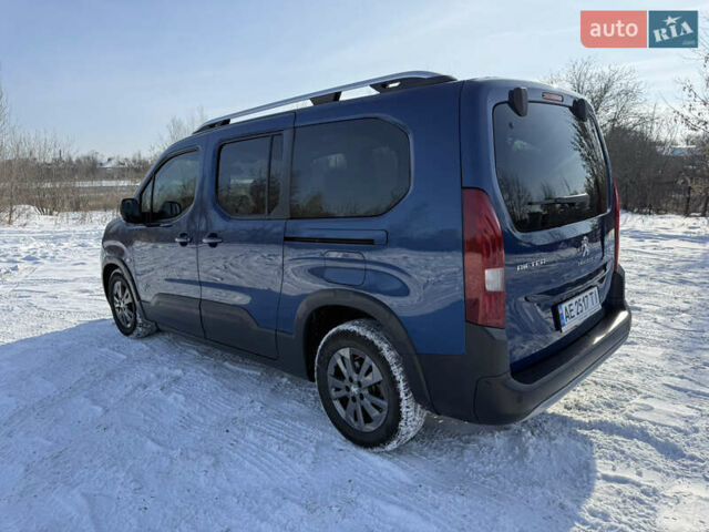 Синій Пежо Rifter, об'ємом двигуна 1.5 л та пробігом 92 тис. км за 21400 $, фото 51 на Automoto.ua