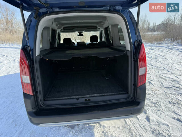 Синій Пежо Rifter, об'ємом двигуна 1.5 л та пробігом 92 тис. км за 21400 $, фото 38 на Automoto.ua