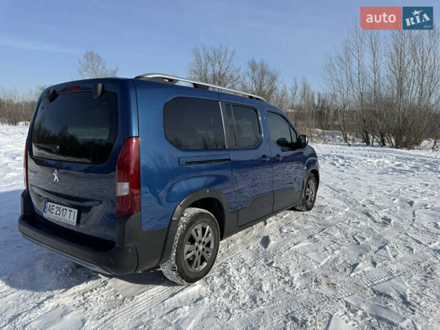 Синій Пежо Rifter, об'ємом двигуна 1.5 л та пробігом 92 тис. км за 21400 $, фото 53 на Automoto.ua
