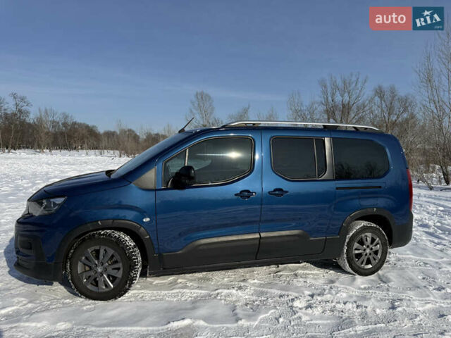 Синій Пежо Rifter, об'ємом двигуна 1.5 л та пробігом 92 тис. км за 21400 $, фото 31 на Automoto.ua