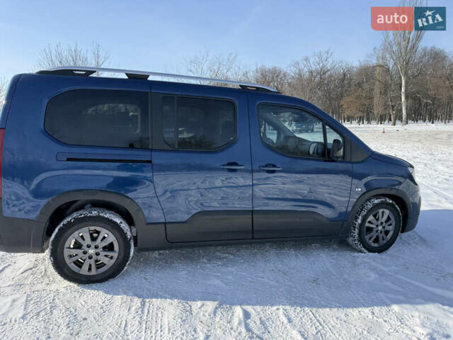 Синій Пежо Rifter, об'ємом двигуна 1.5 л та пробігом 92 тис. км за 21400 $, фото 10 на Automoto.ua