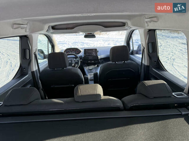 Синій Пежо Rifter, об'ємом двигуна 1.5 л та пробігом 92 тис. км за 21400 $, фото 39 на Automoto.ua