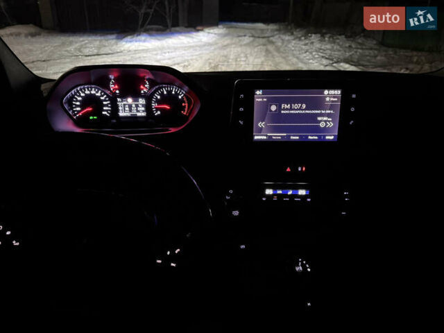 Синій Пежо Rifter, об'ємом двигуна 1.5 л та пробігом 92 тис. км за 21400 $, фото 43 на Automoto.ua