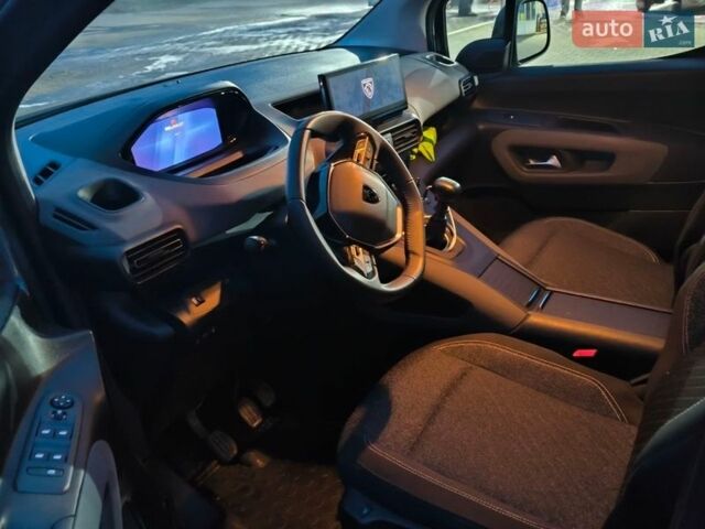 Синій Пежо Rifter, об'ємом двигуна 1.5 л та пробігом 3 тис. км за 30000 $, фото 1 на Automoto.ua