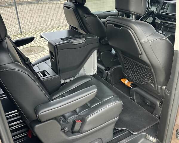 Коричневый Пежо Traveller, объемом двигателя 2 л и пробегом 120 тыс. км за 29500 $, фото 45 на Automoto.ua