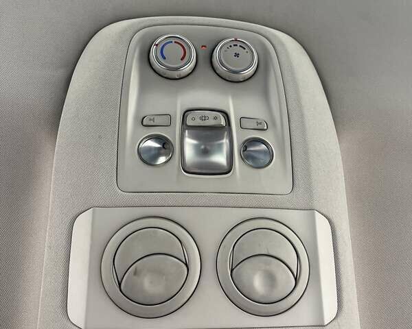 Коричневый Пежо Traveller, объемом двигателя 2 л и пробегом 120 тыс. км за 29500 $, фото 52 на Automoto.ua