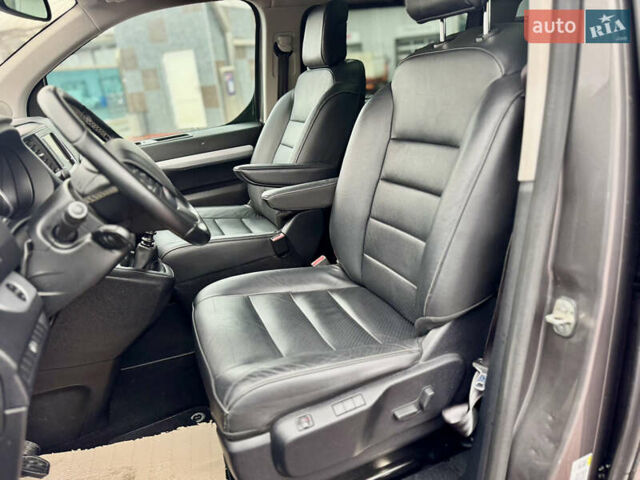 Пежо Traveller 2016 в Сарнах на Automoto.ua Серый Пежо Traveller, объемом двигателя 2 л и пробегом 160 тыс. км за 23500 $, фото 10 на Automoto.ua