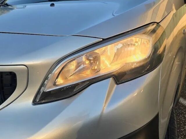 Серый Пежо Traveller, объемом двигателя 1.6 л и пробегом 218 тыс. км за 9200 $, фото 2 на Automoto.ua