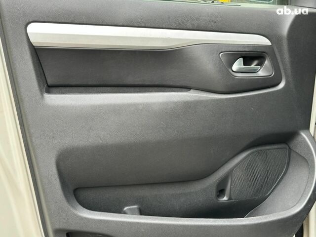 Пежо Traveller 2017 у Одесі на Automoto.ua Сірий Пежо Traveller, об'ємом двигуна 2 л та пробігом 175 тис. км за 24640 $, фото 10 на Automoto.ua