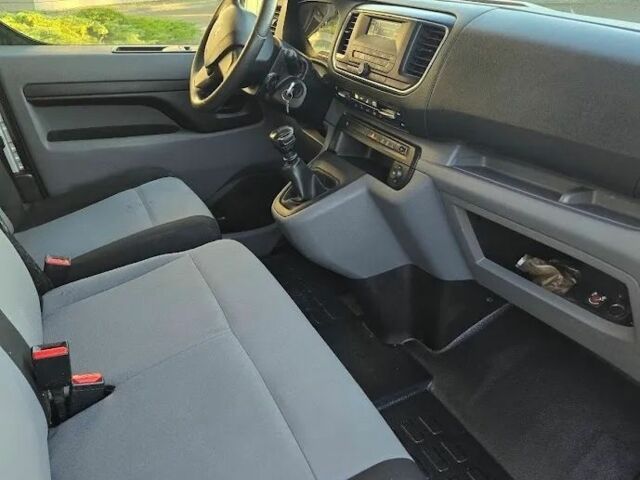 Серый Пежо Traveller, объемом двигателя 1.6 л и пробегом 218 тыс. км за 9200 $, фото 13 на Automoto.ua