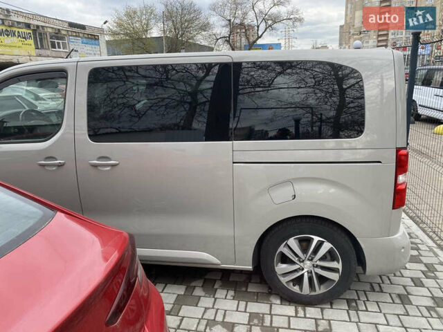 Серый Пежо Traveller, объемом двигателя 2 л и пробегом 175 тыс. км за 23900 $, фото 1 на Automoto.ua