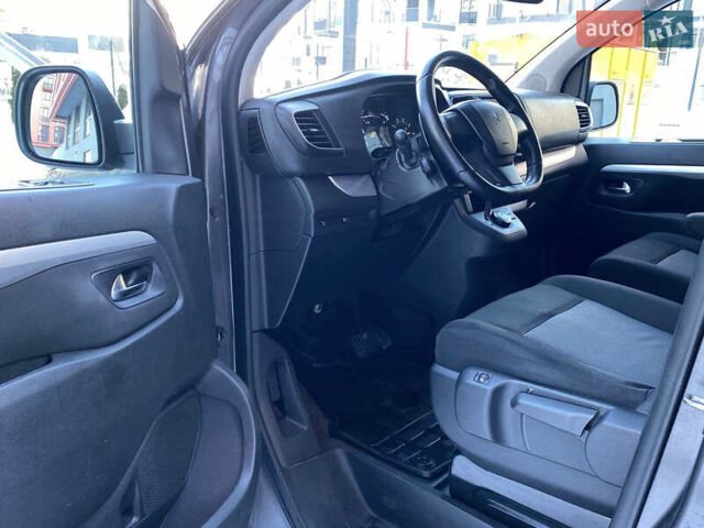 Сірий Пежо Traveller, об'ємом двигуна 2 л та пробігом 209 тис. км за 19999 $, фото 8 на Automoto.ua