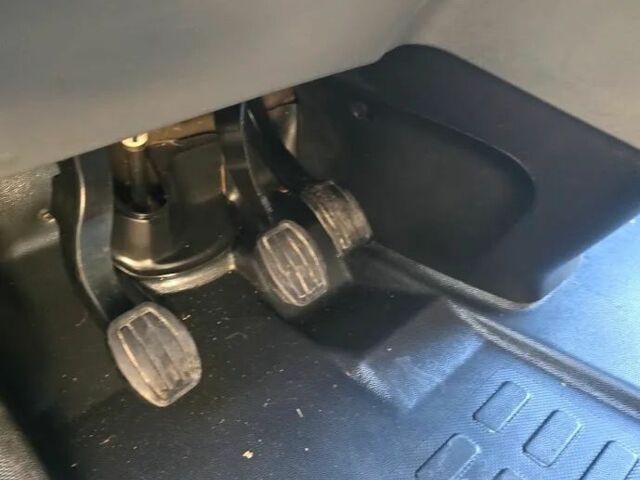 Серый Пежо Traveller, объемом двигателя 1.6 л и пробегом 218 тыс. км за 9200 $, фото 14 на Automoto.ua