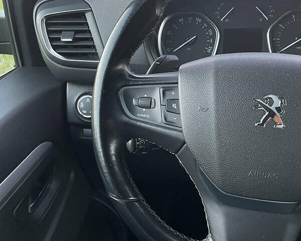 Сірий Пежо Traveller, об'ємом двигуна 2 л та пробігом 184 тис. км за 30200 $, фото 18 на Automoto.ua