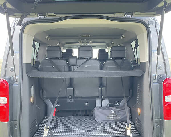 Сірий Пежо Traveller, об'ємом двигуна 2 л та пробігом 184 тис. км за 30200 $, фото 7 на Automoto.ua