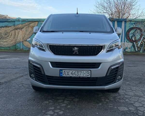 Сірий Пежо Traveller, об'ємом двигуна 2 л та пробігом 110 тис. км за 29900 $, фото 1 на Automoto.ua