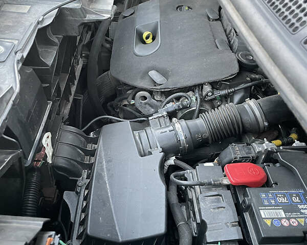 Сірий Пежо Traveller, об'ємом двигуна 2 л та пробігом 184 тис. км за 30200 $, фото 27 на Automoto.ua