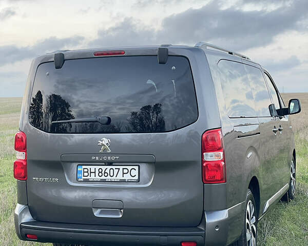 Сірий Пежо Traveller, об'ємом двигуна 2 л та пробігом 184 тис. км за 30200 $, фото 4 на Automoto.ua