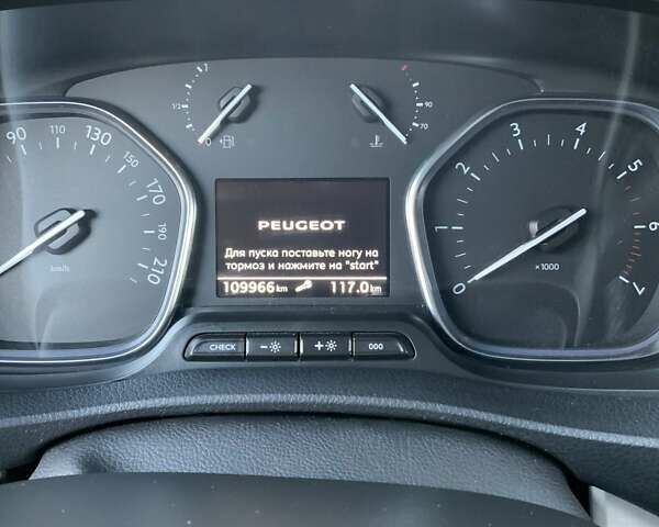 Сірий Пежо Traveller, об'ємом двигуна 2 л та пробігом 110 тис. км за 29900 $, фото 30 на Automoto.ua
