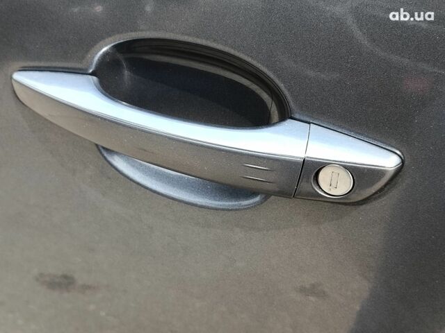 Сірий Пежо Traveller, об'ємом двигуна 2 л та пробігом 167 тис. км за 30990 $, фото 22 на Automoto.ua