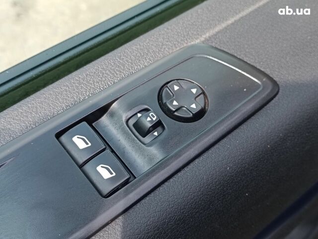 Сірий Пежо Traveller, об'ємом двигуна 2 л та пробігом 167 тис. км за 30990 $, фото 26 на Automoto.ua