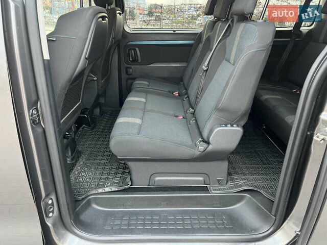 Серый Пежо Traveller, объемом двигателя 2 л и пробегом 75 тыс. км за 34500 $, фото 12 на Automoto.ua