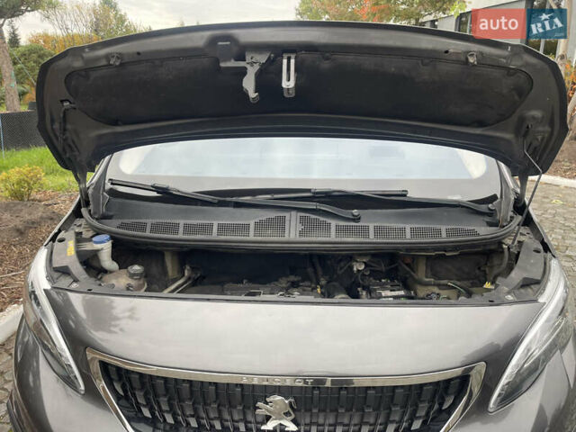 Сірий Пежо Traveller, об'ємом двигуна 2 л та пробігом 200 тис. км за 33000 $, фото 15 на Automoto.ua