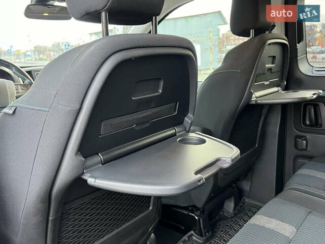 Серый Пежо Traveller, объемом двигателя 2 л и пробегом 75 тыс. км за 34500 $, фото 19 на Automoto.ua