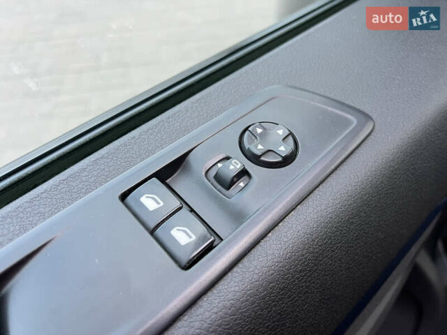 Серый Пежо Traveller, объемом двигателя 2 л и пробегом 75 тыс. км за 34500 $, фото 32 на Automoto.ua