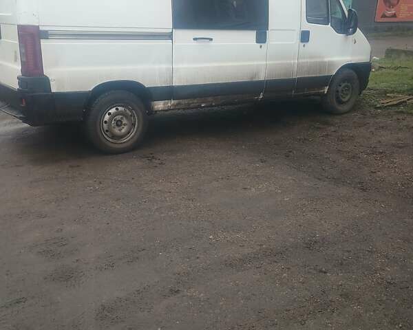 Білий Пежо Boxer, об'ємом двигуна 2.2 л та пробігом 485 тис. км за 3423 $, фото 3 на Automoto.ua