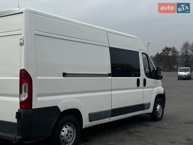 Белый Пежо Boxer, объемом двигателя 2.2 л и пробегом 479 тыс. км за 14800 $, фото 3 на Automoto.ua