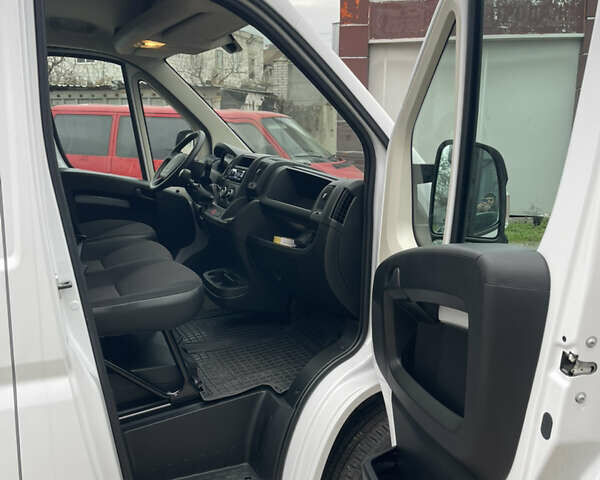 Белый Пежо Boxer, объемом двигателя 2.2 л и пробегом 9 тыс. км за 34000 $, фото 12 на Automoto.ua