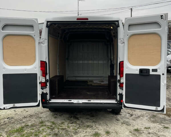 Белый Пежо Boxer, объемом двигателя 2.2 л и пробегом 9 тыс. км за 34000 $, фото 9 на Automoto.ua
