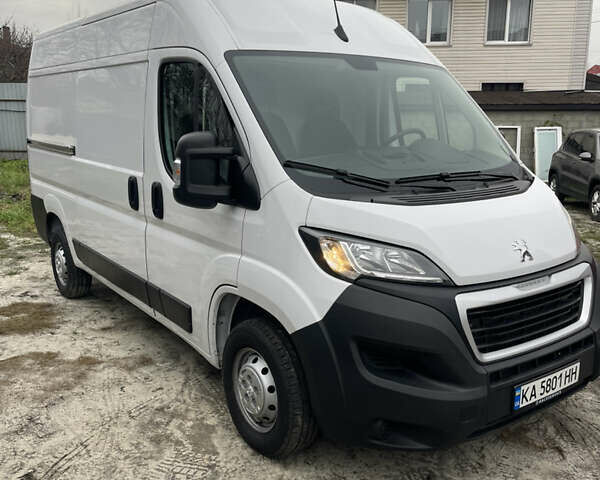 Белый Пежо Boxer, объемом двигателя 2.2 л и пробегом 9 тыс. км за 34000 $, фото 1 на Automoto.ua