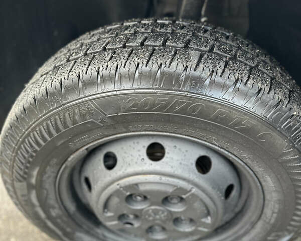 Белый Пежо Boxer, объемом двигателя 2.2 л и пробегом 260 тыс. км за 3500 $, фото 3 на Automoto.ua